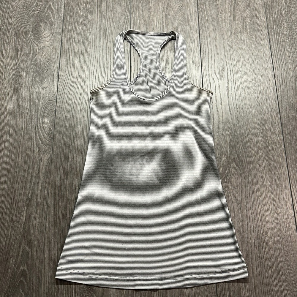 Lululemon Cool Racerback Tank Top Small Grey White Micro Stripe Size 4 Yoga Gym